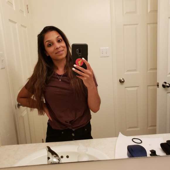 Meet your Posher, Mandy - Picture 1 of 1